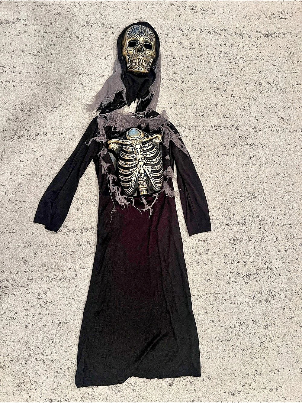 Skeleton Grim Reaper Halloween Costume size 8-10 years